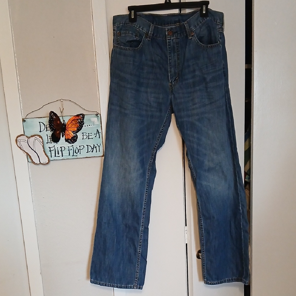 Levi's Relaxed Fit Blue Jeans for Men